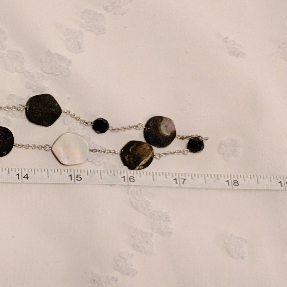Lia Sophia Long Necklace Black White Mother of Pearl Silver Tone Necklace - Picture 4 of 4